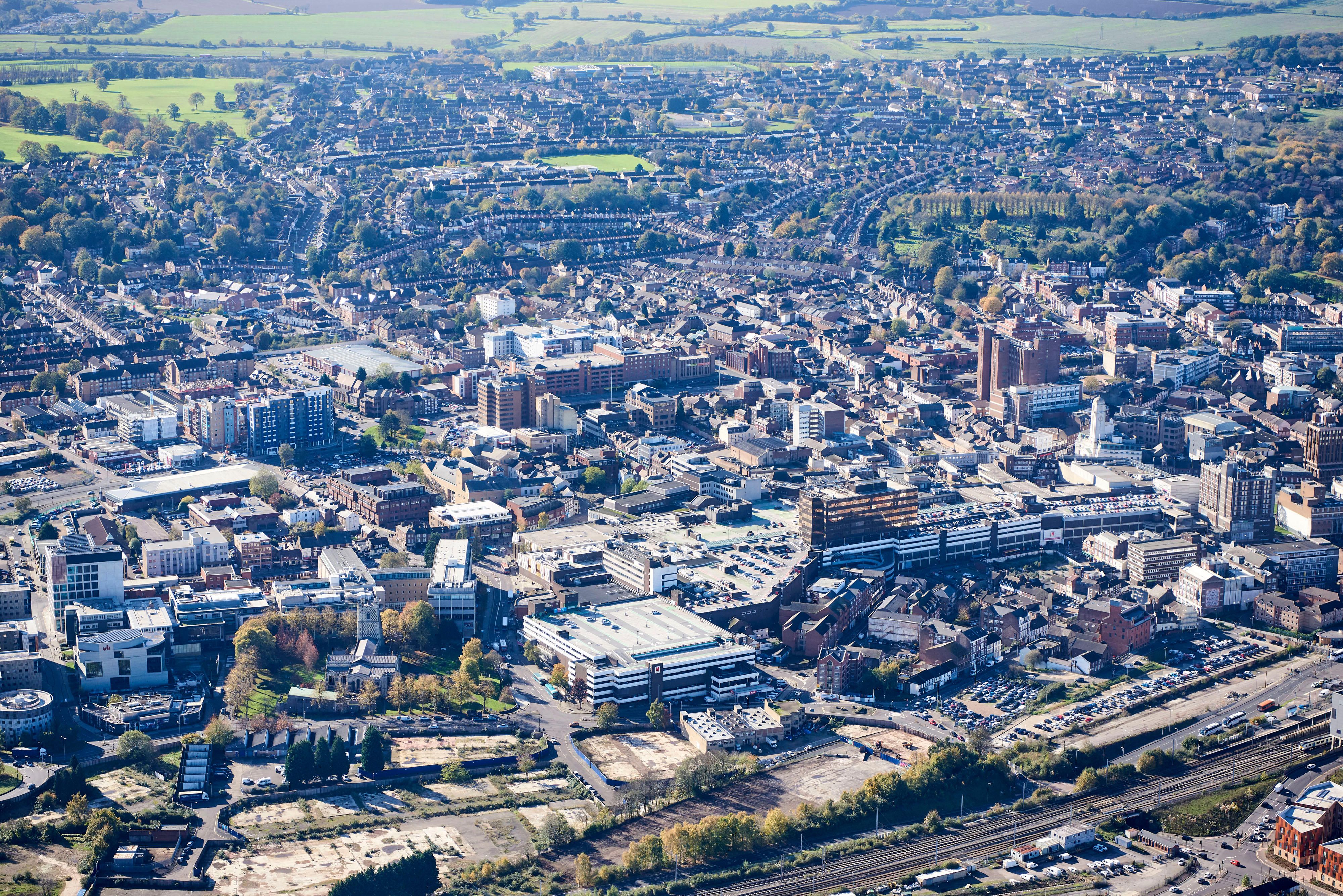 Luton - &Epsilon;&nu;&omicron;&iota;&kappa;ί&alpha;&sigma;&eta; &alpha;&upsilon;&tau;&omicron;&kappa;&iota;&nu;ή&tau;&omicron;&upsilon;