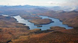Βρείτε φθηνές πτήσεις προς Lake Placid