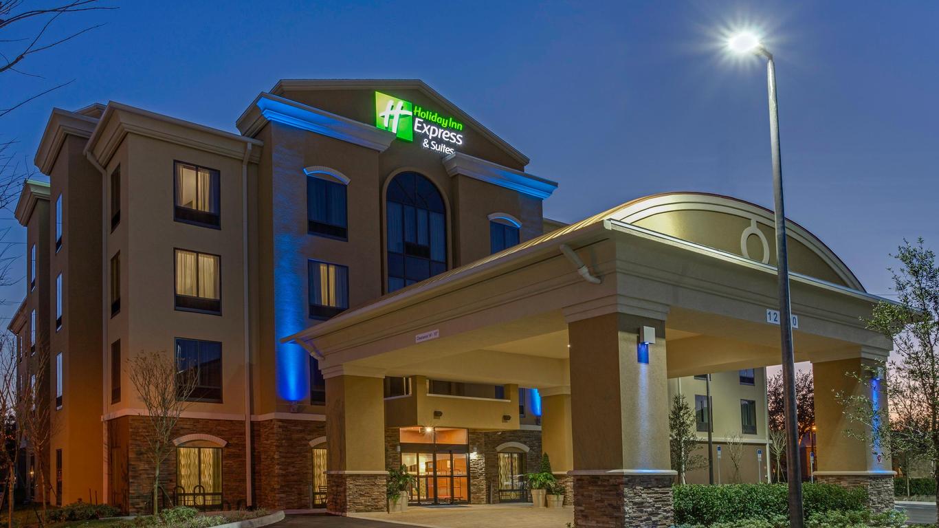 Holiday Inn Express & Suites Orlando East - Ucf Area, An IHG Hotel