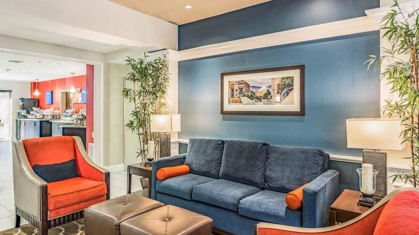 Comfort Inn & Suites Chattanooga West - Lookout Mountain