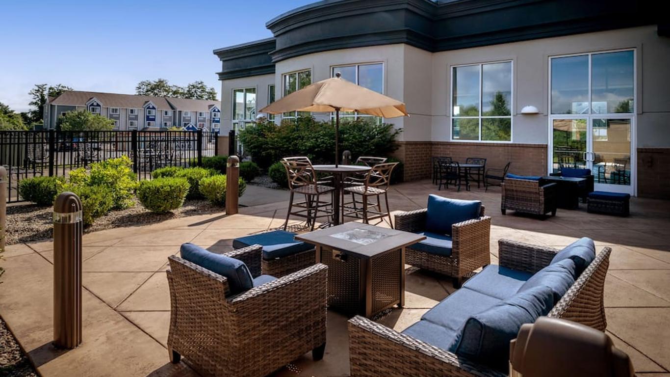 Holiday Inn & Suites Beckley