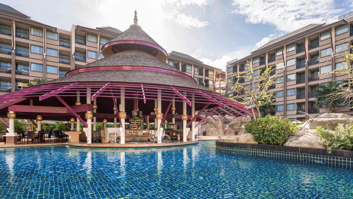 Novotel Phuket Vintage Park Resort