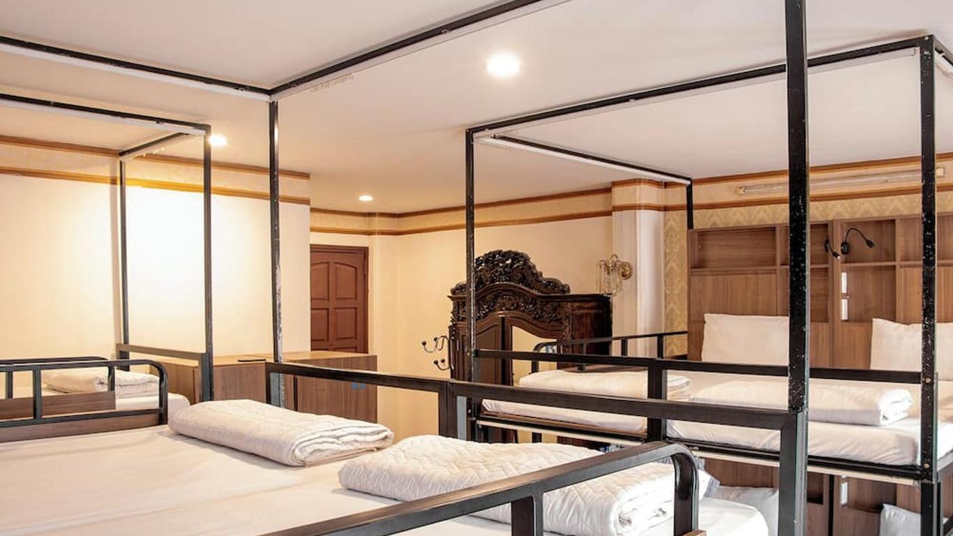 Group Nest Hotel