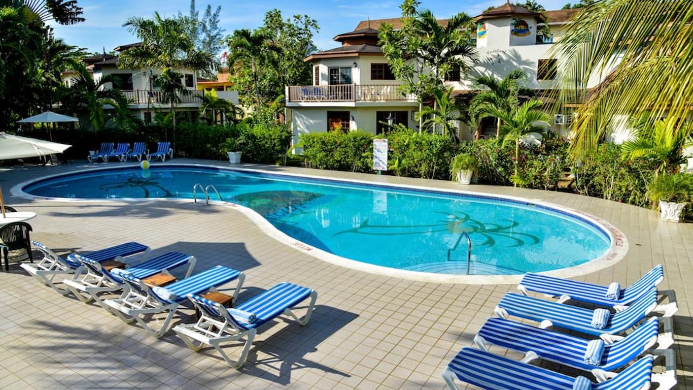 Coco La Palm Seaside Resort