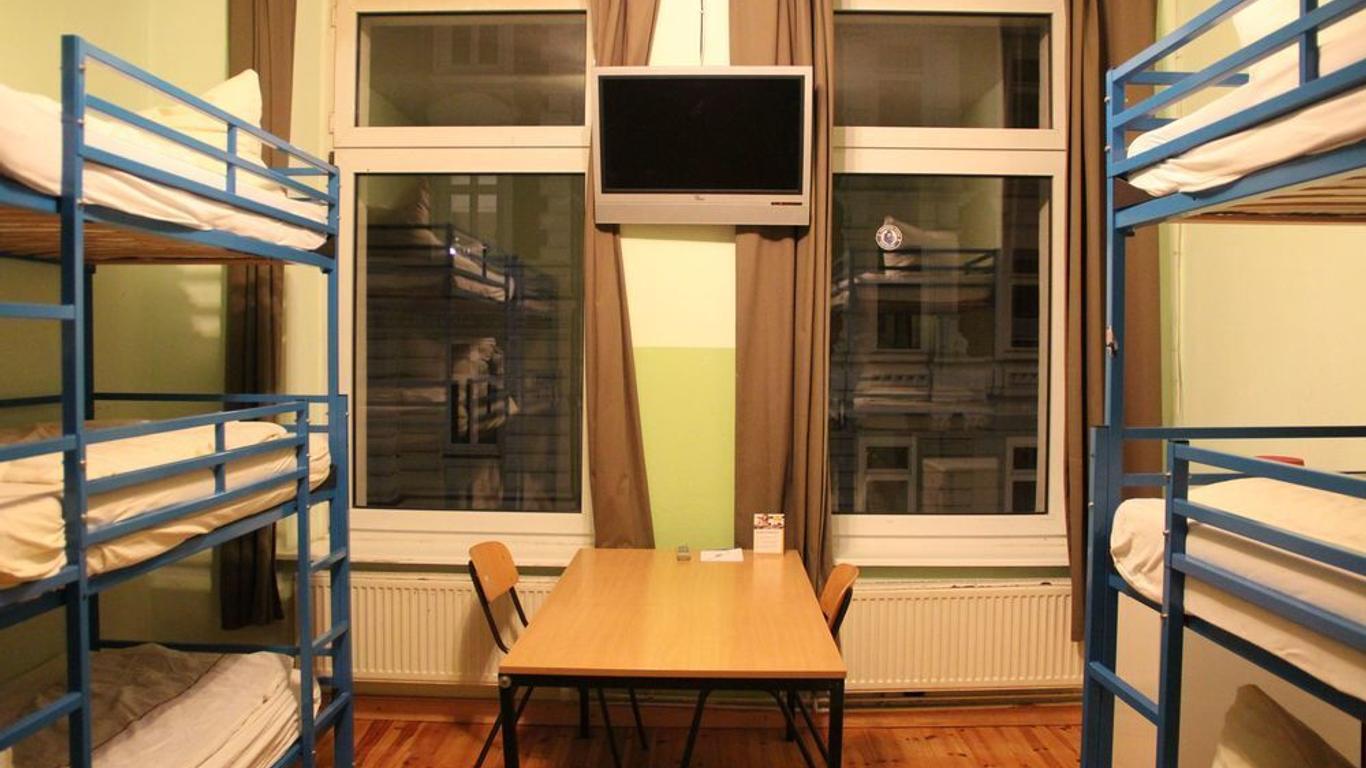 Buch-Ein-Bett Hostel