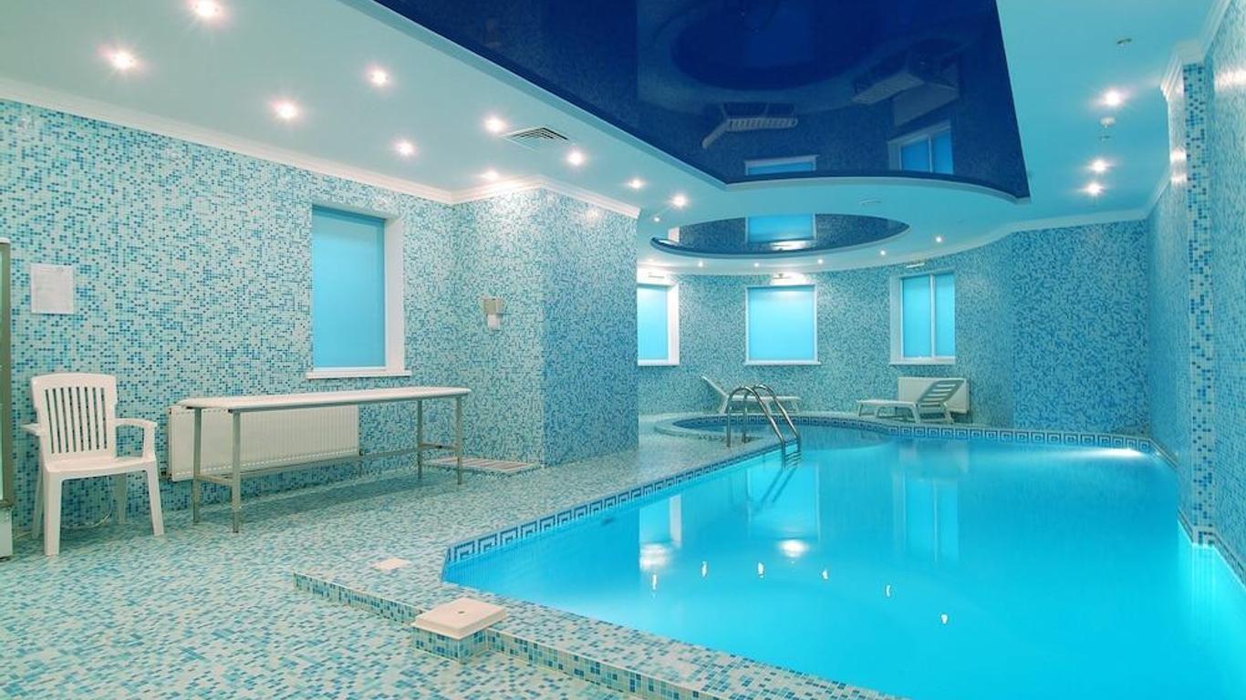 Platan Yuzhniy Hotel