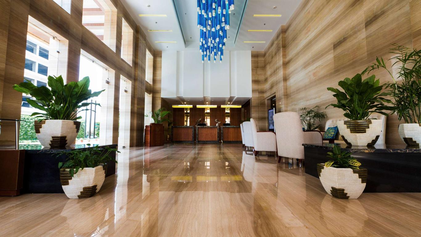 Golden Tulip Vasundhara