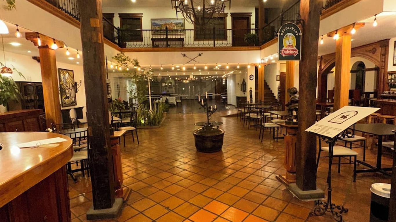 Hotel & Suites El Quijote