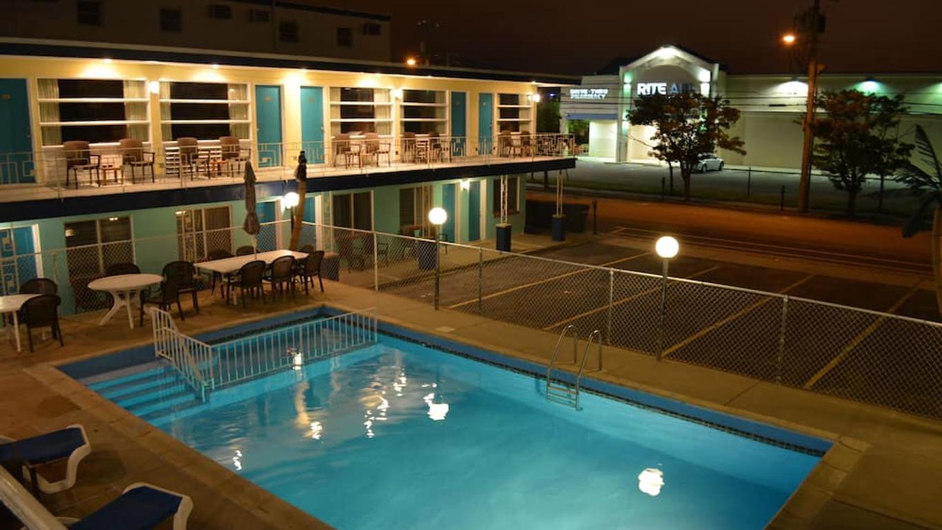 Royal Court Motel
