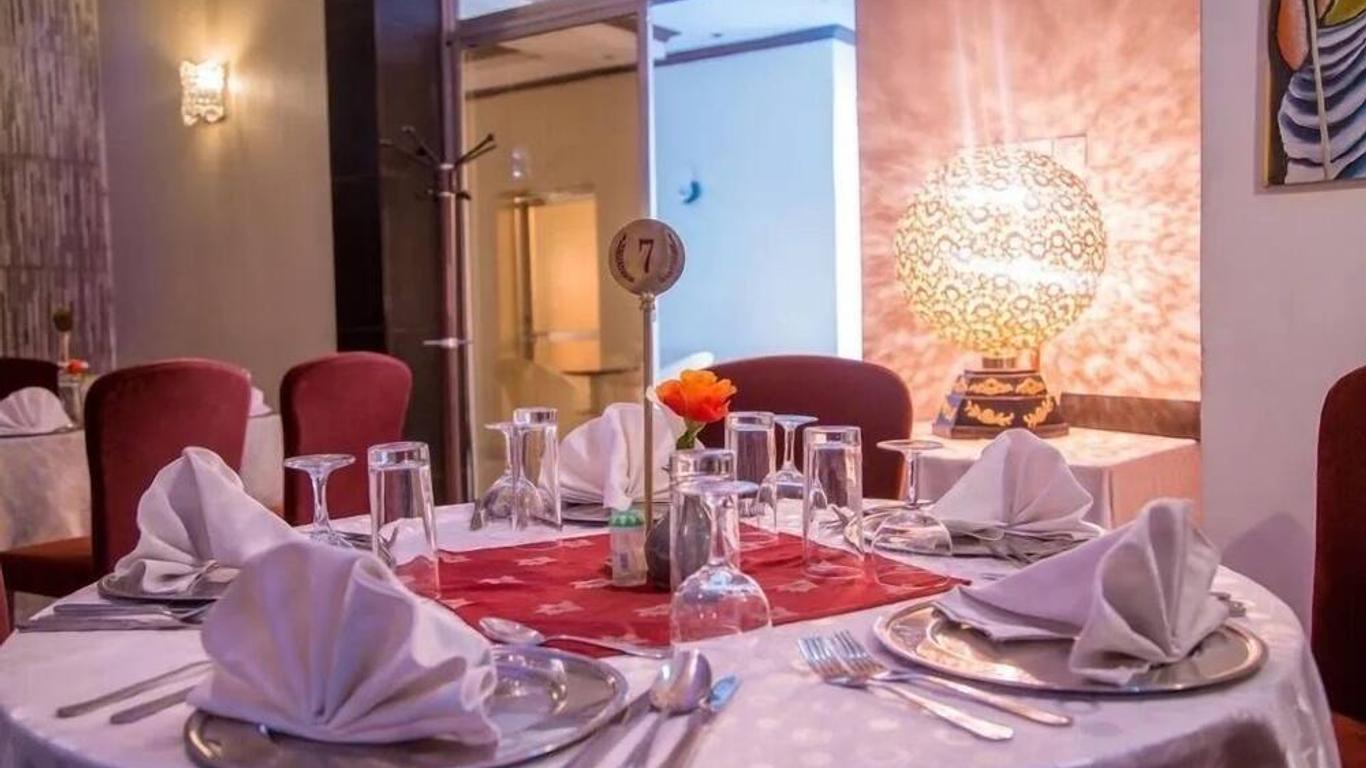 Hotel Karisimbi