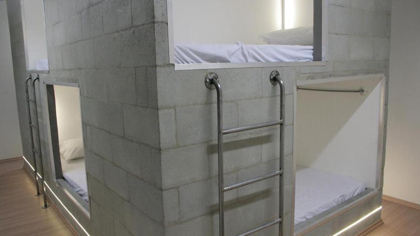 Viva Hostel Design