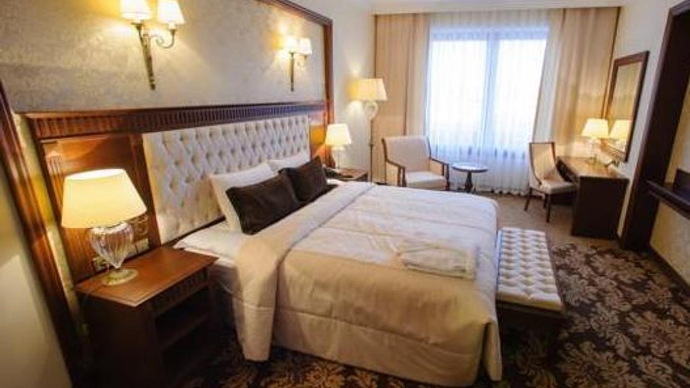 President Hotel