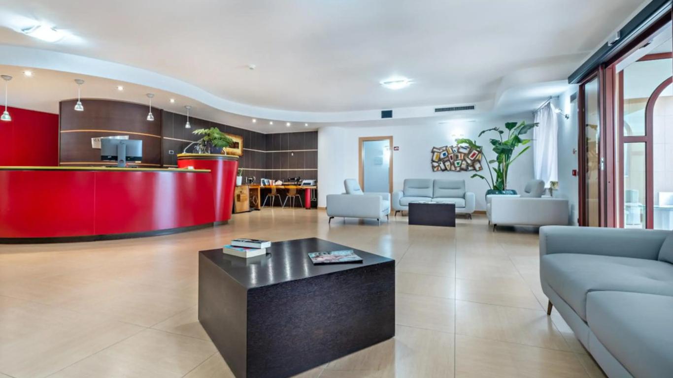 Marc Hotel