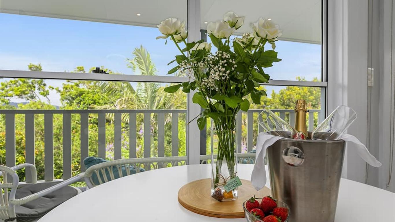 The Country House At Hunchy Montville