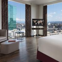 Renaissance Zurich Tower Hotel