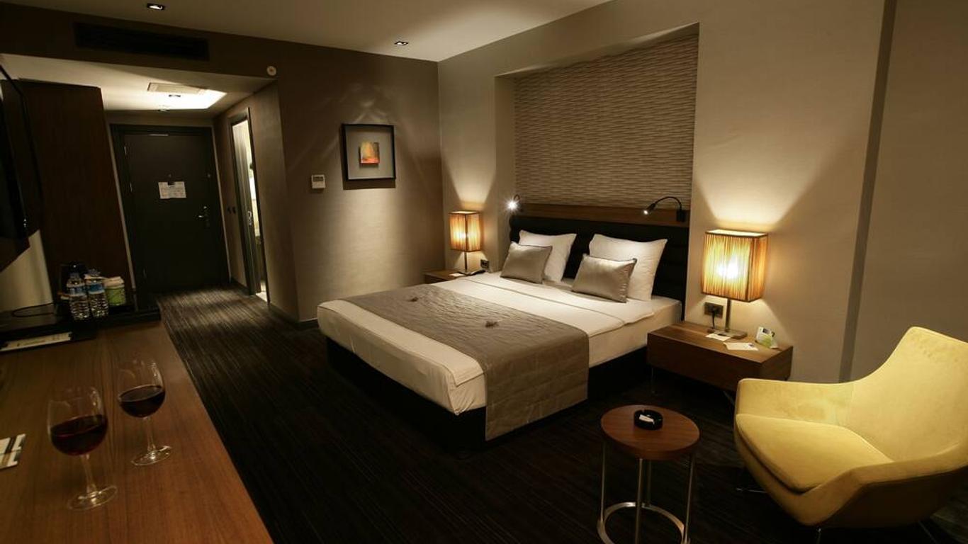 Rys Hotel