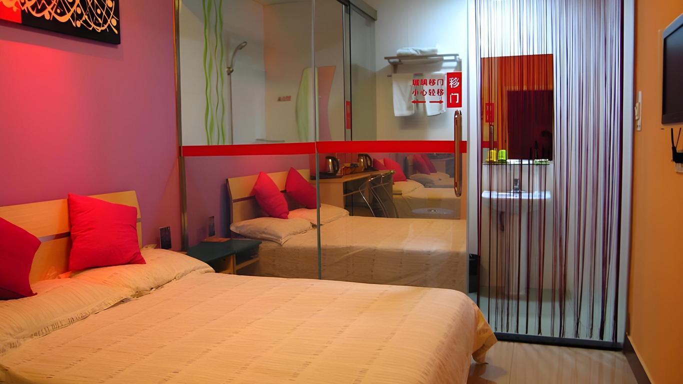 Stars 99 Motel Wujiaochang Branch