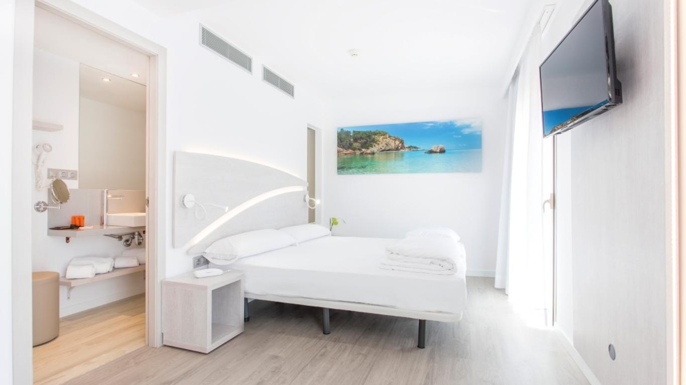 Llaut Boutique Hotel