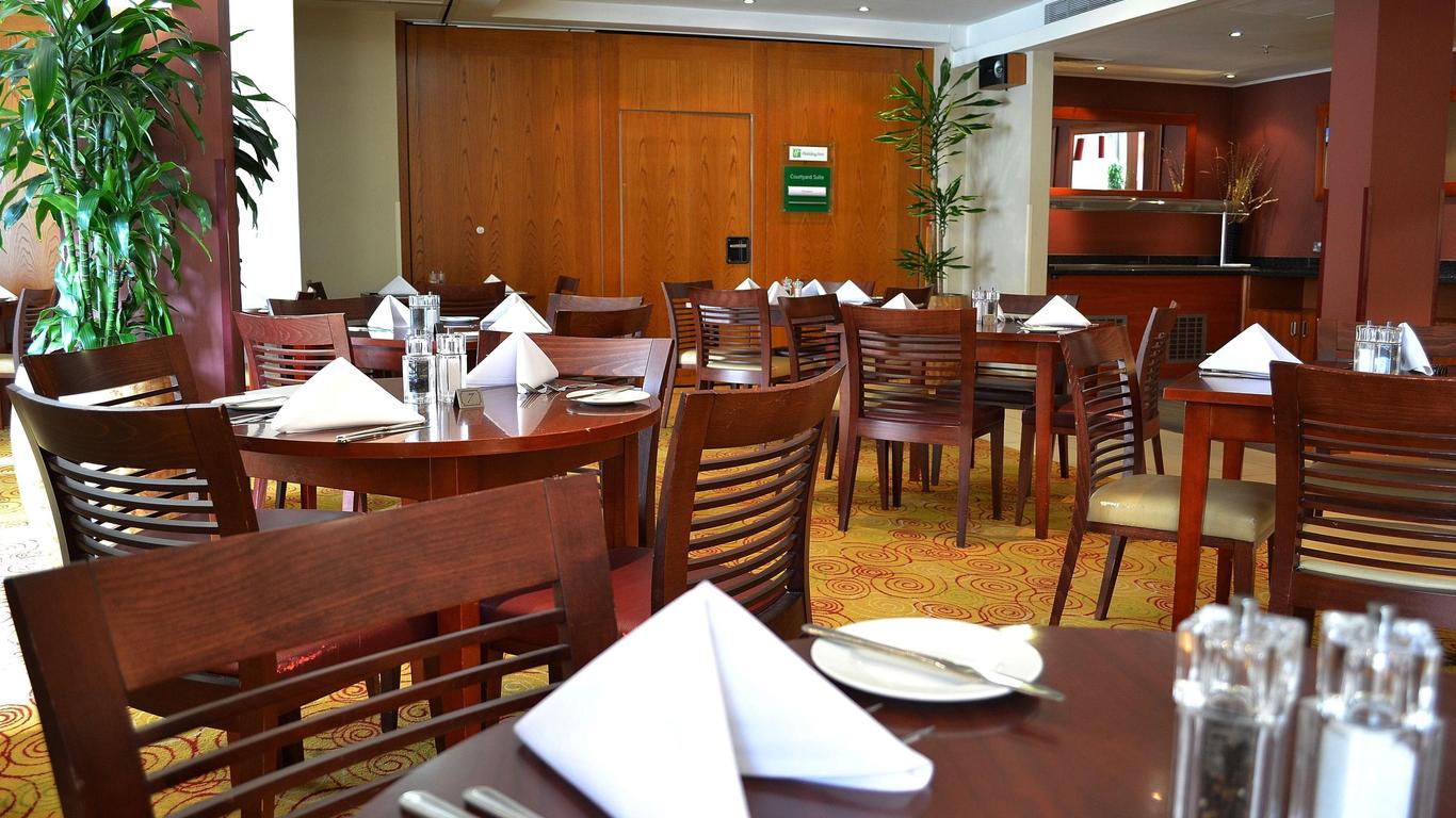 Holiday Inn Northampton