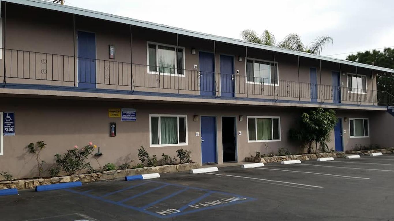 Del Aire Inn