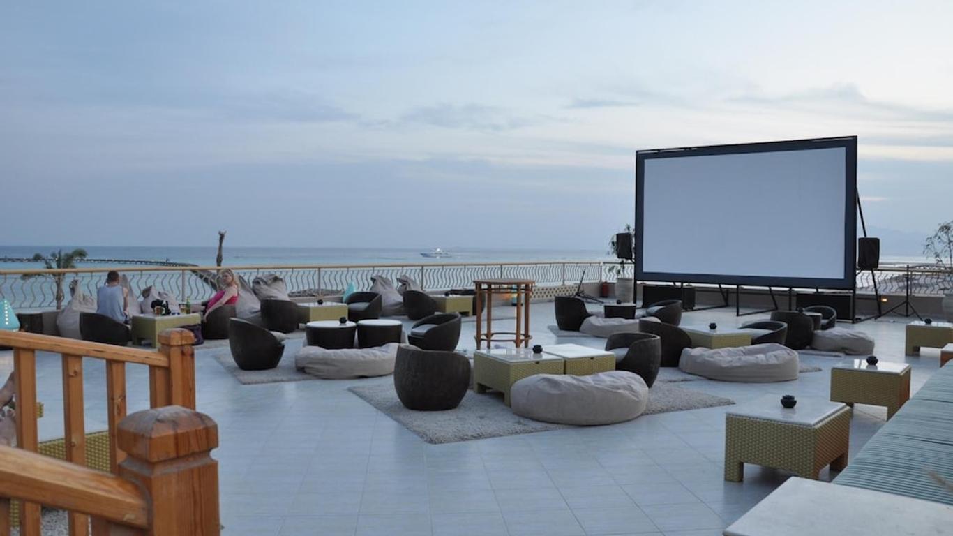 The Breakers Diving and Surfing Lodge Soma Bay