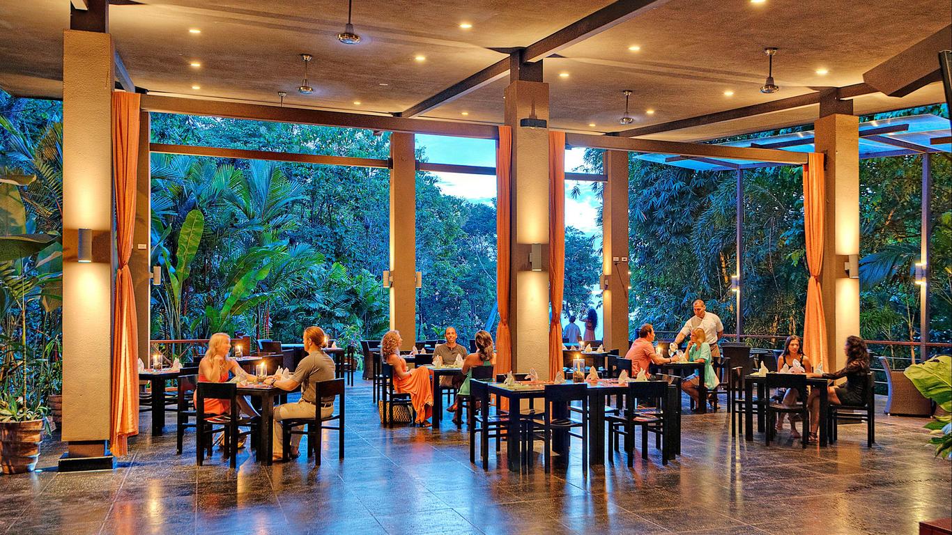 Los Altos Resort