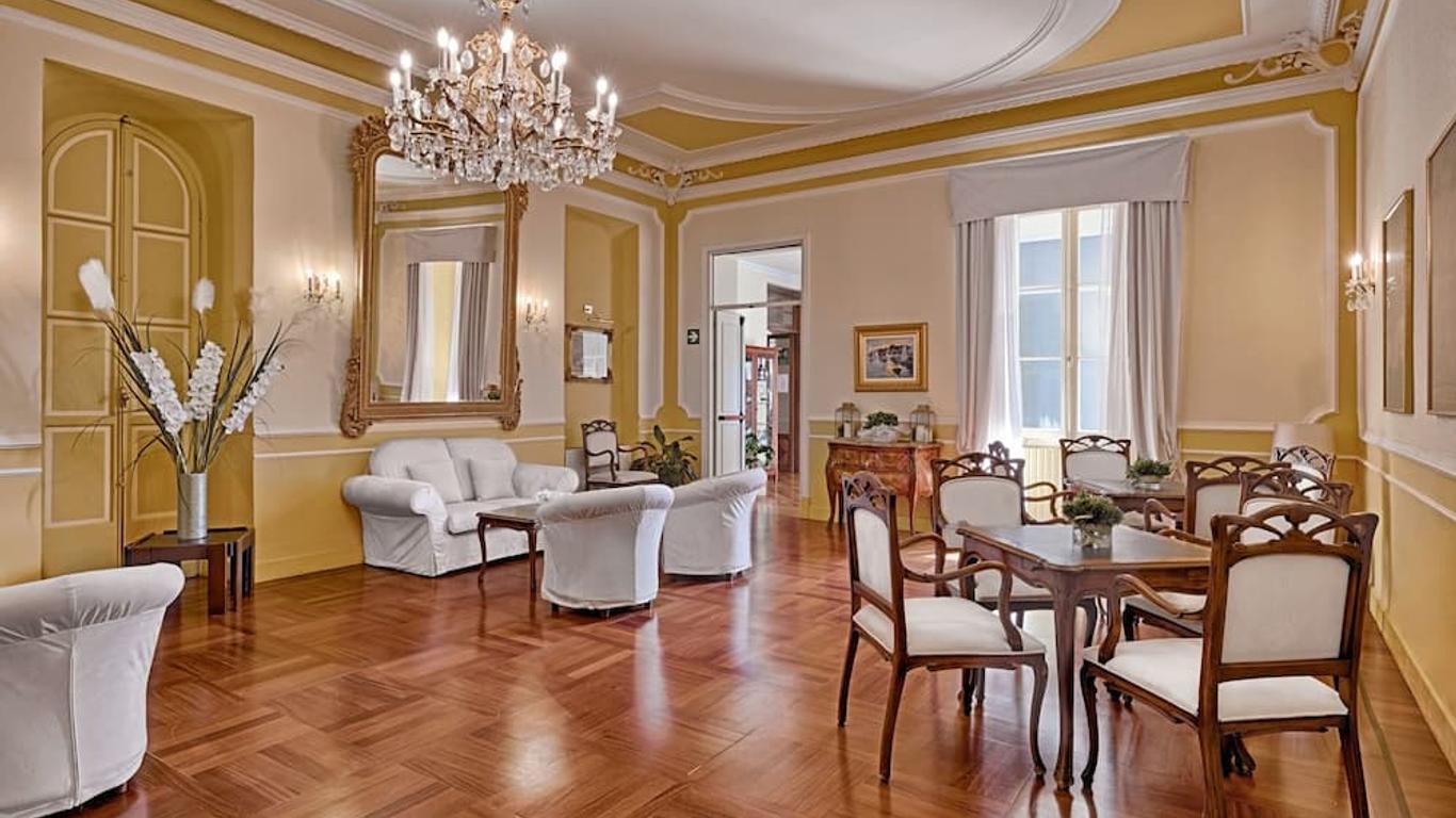 Hotel Paradiso
