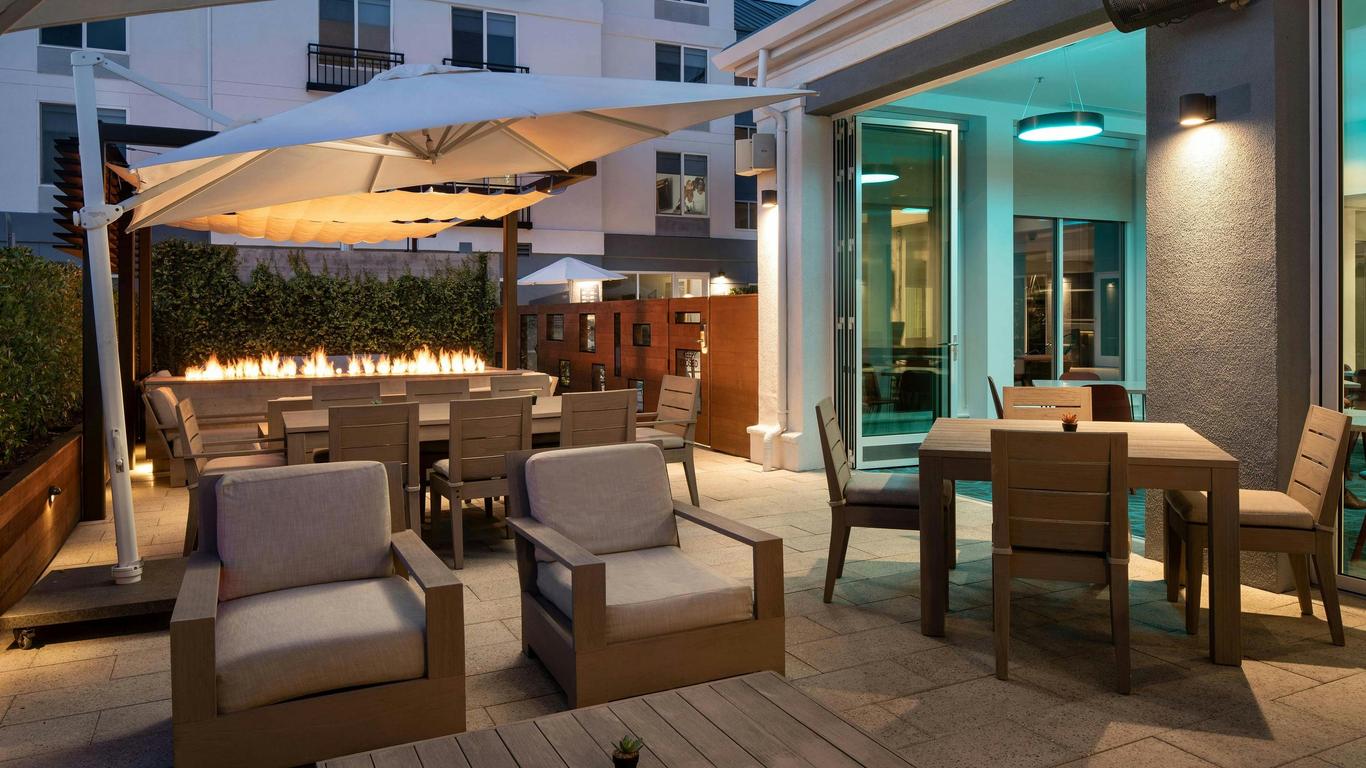 Aloft Mountain View