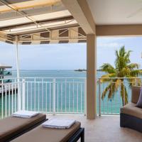 Pier House Resort & Spa