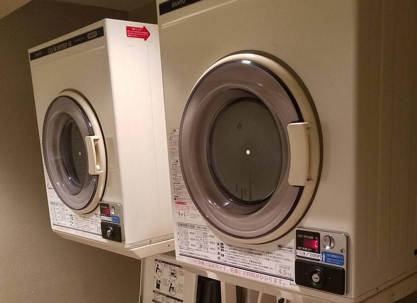 Εγκατάσταση πλυντηρίου ρούχων Φωτογραφία
