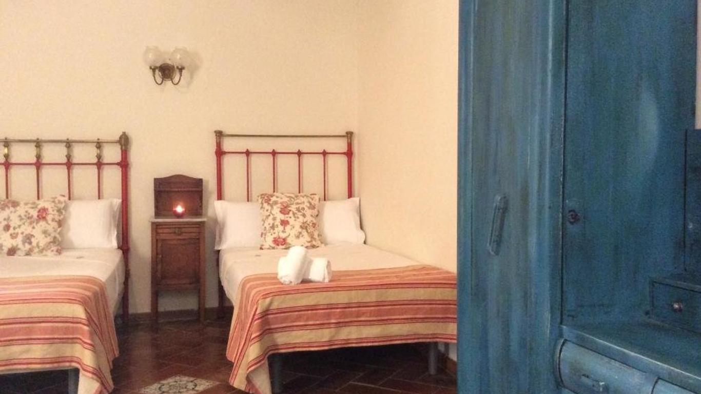 Hostal Plaza De Santa Cruz