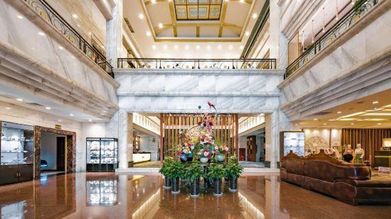 Luoyang Aviation Hotel