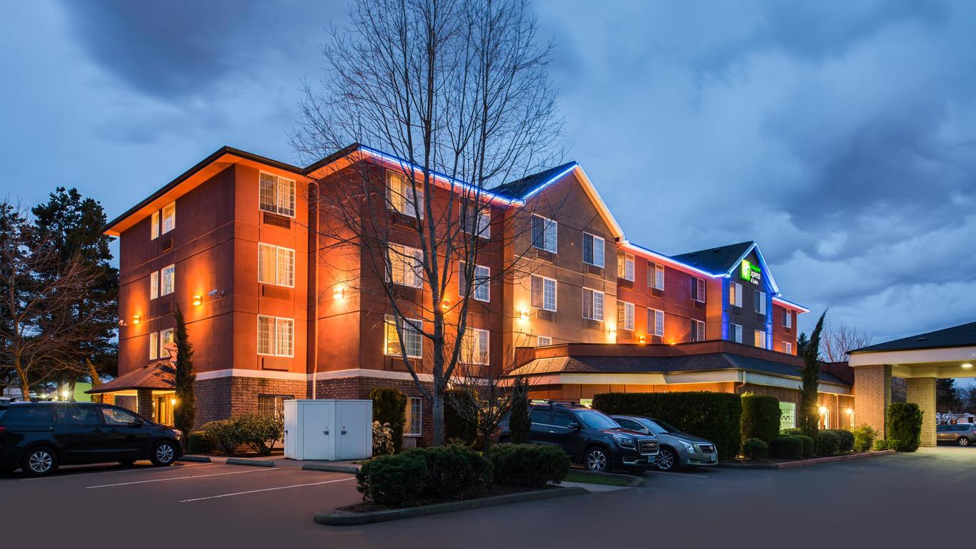 Holiday Inn Express Hotel & Suites Portland - Jantzen Beach, An IHG Hotel