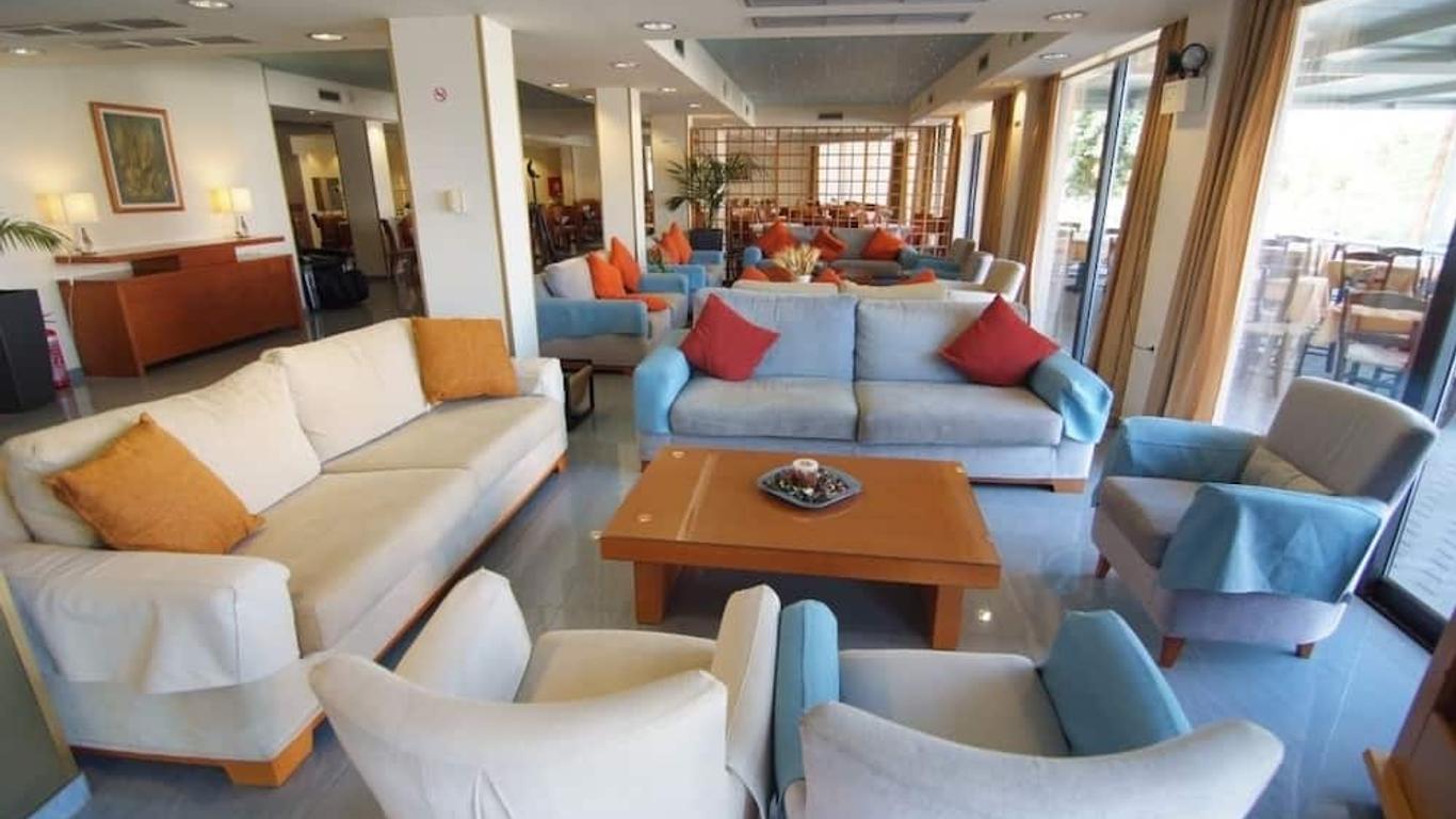 Apollon Hotel Τολό