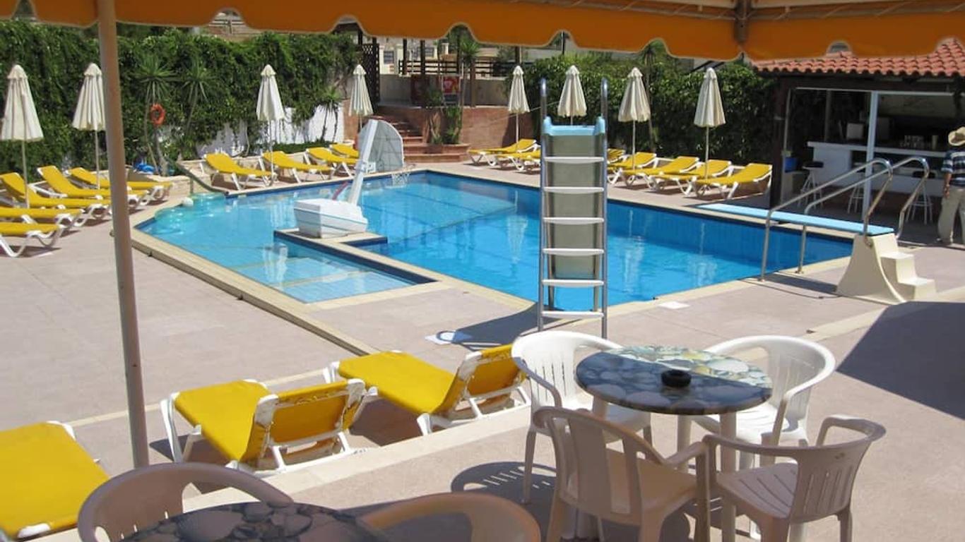 Διαμερίσματα Amazones Villas Μάλια
