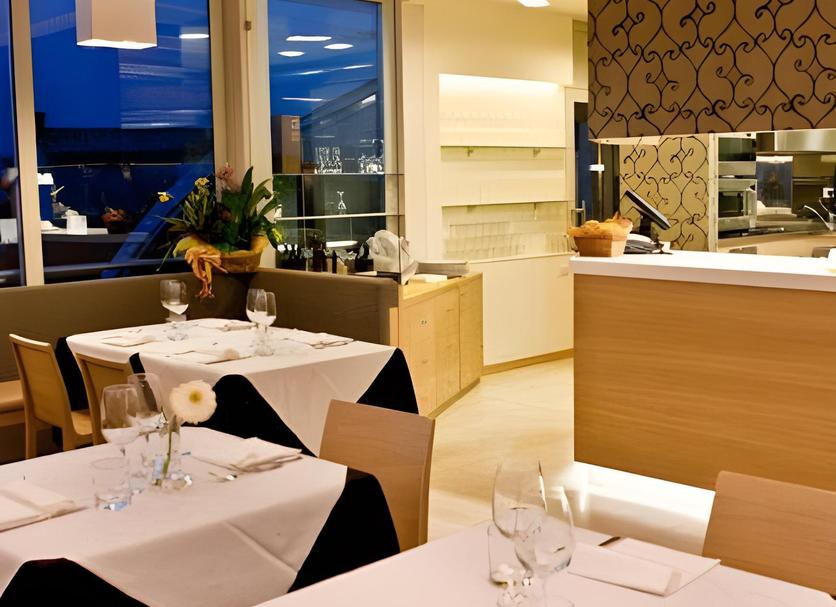 Εστιατόριο Φωτογραφία