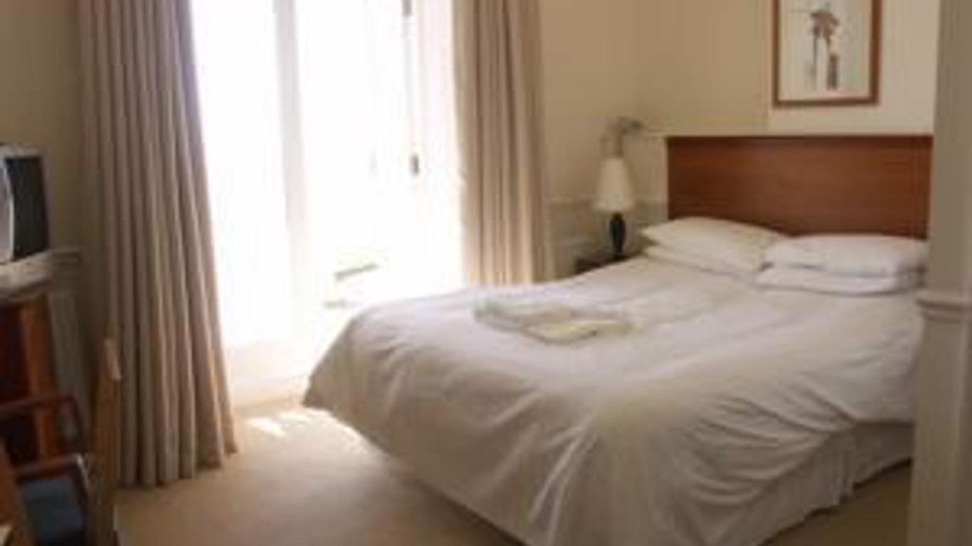 The Wellington Hotel