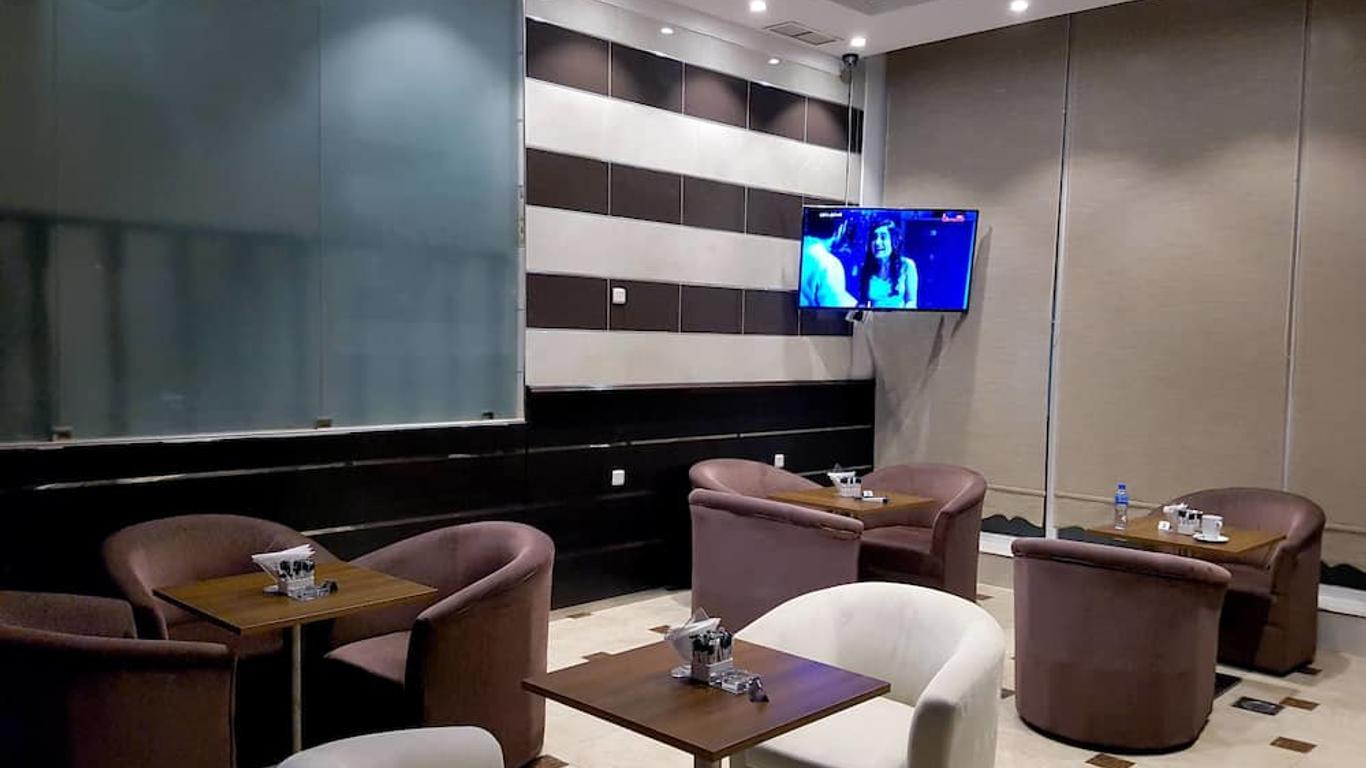 Al Muhanna Plaza Hotel