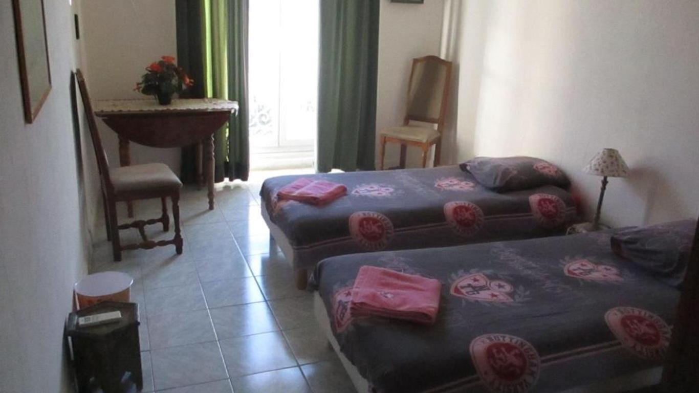 Chez Brigitte Guesthouse