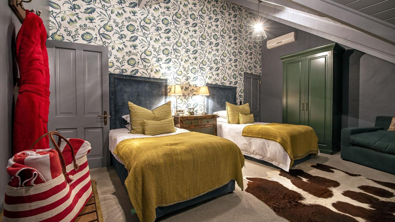 Avondrood Guest House by The Oyster Collection