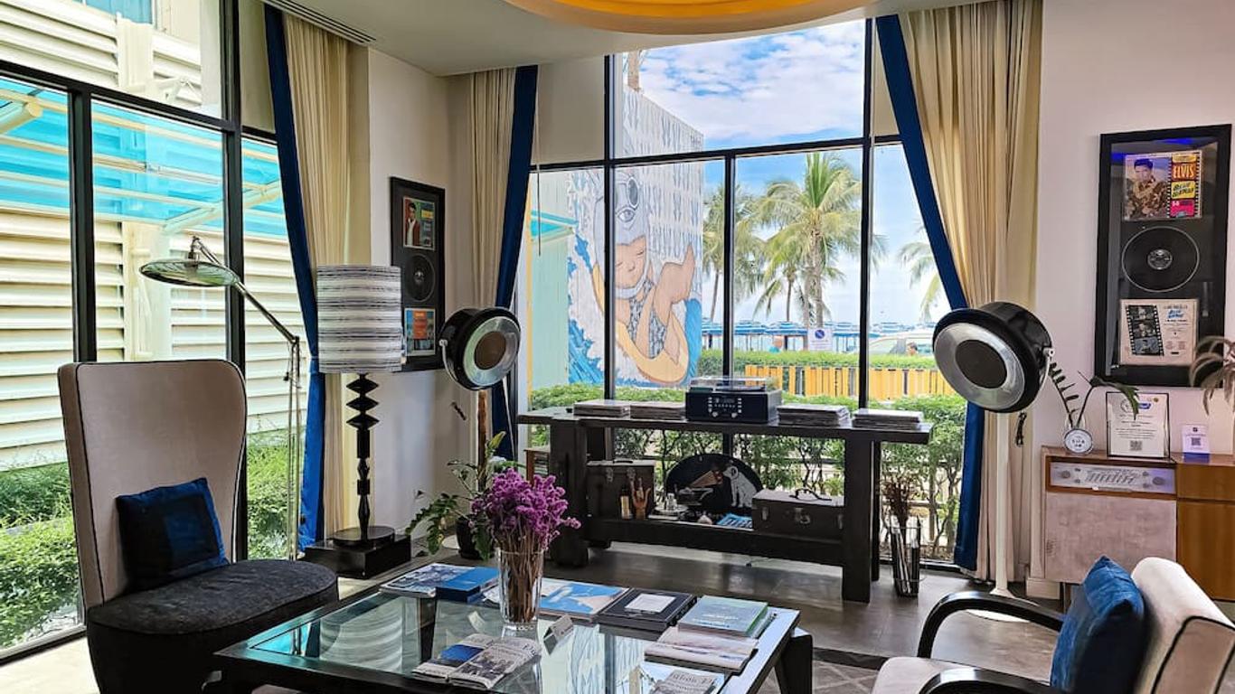 Wave Hotel Pattaya