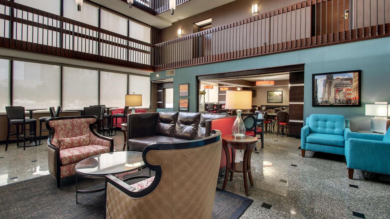 Drury Inn & Suites Houston Galleria