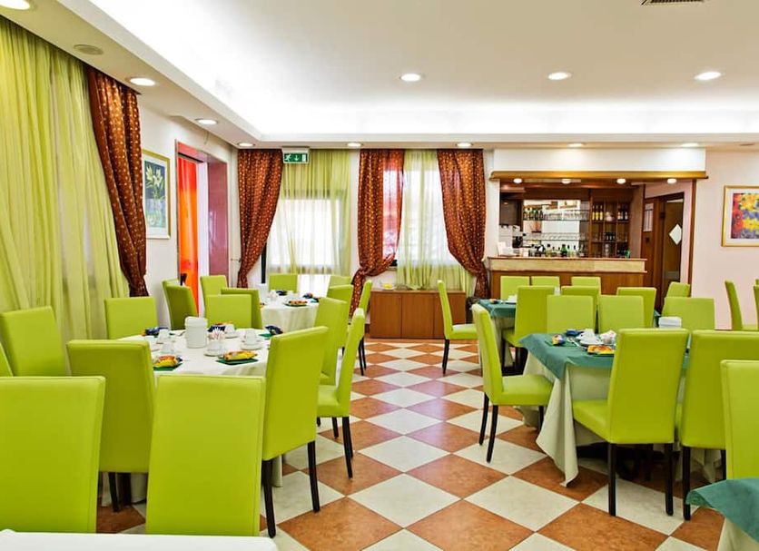 Εστιατόριο Φωτογραφία