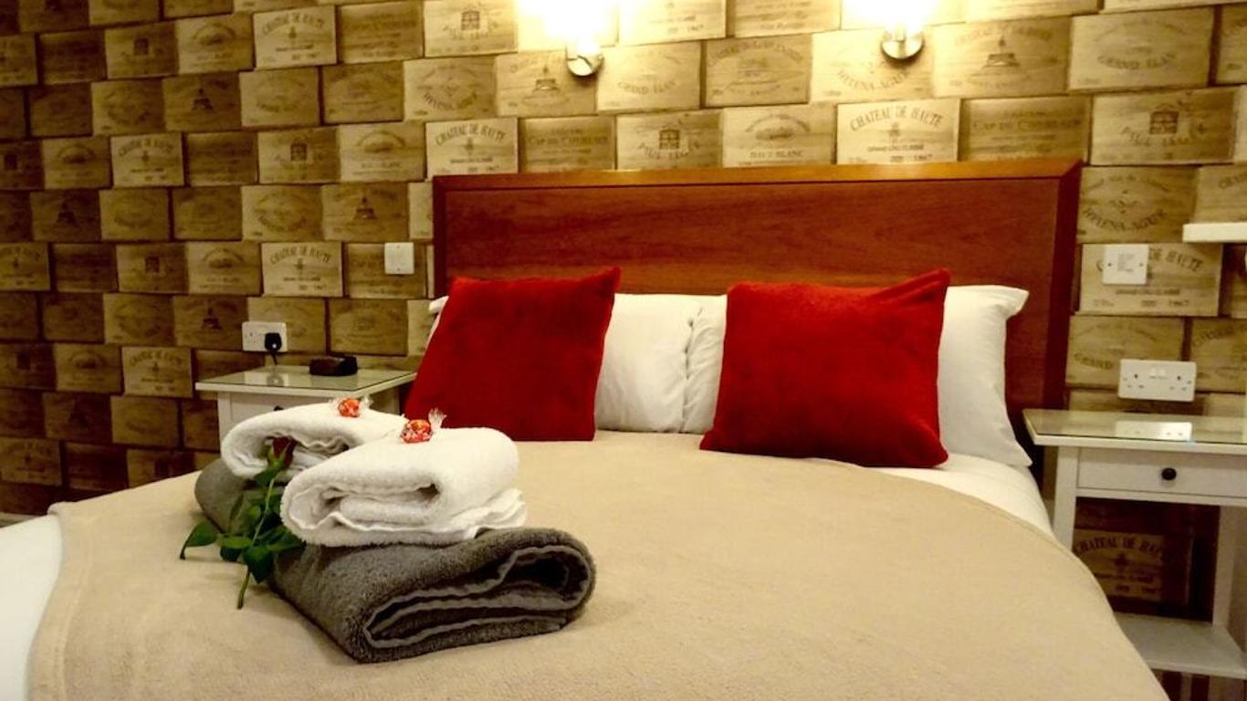 Victoria Lodge - Guest House