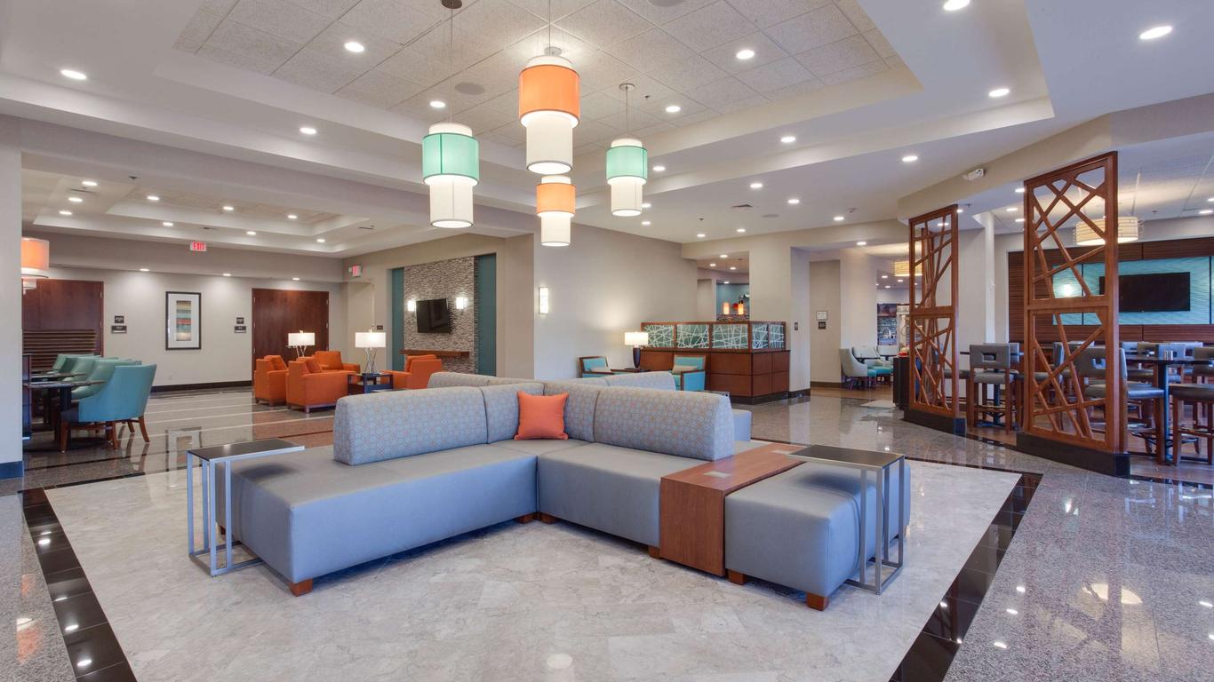 Drury Inn & Suites Charlotte Arrowood