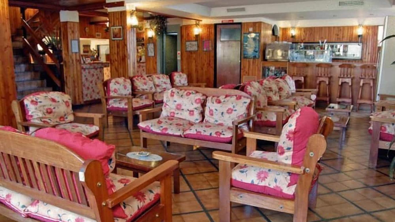 Ruca Cheli Village Ski Hotel