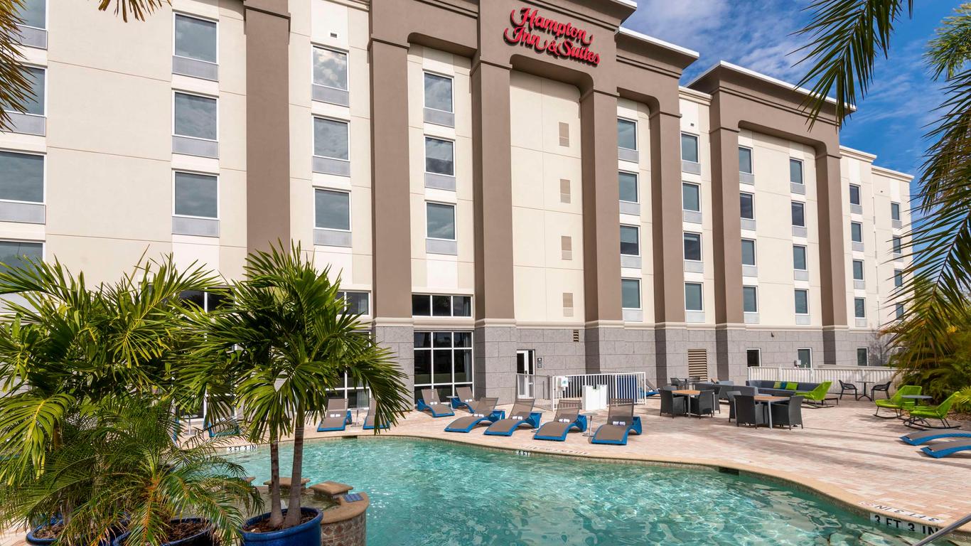 Hampton Inn & Suites Fort Myers-Colonial Blvd.