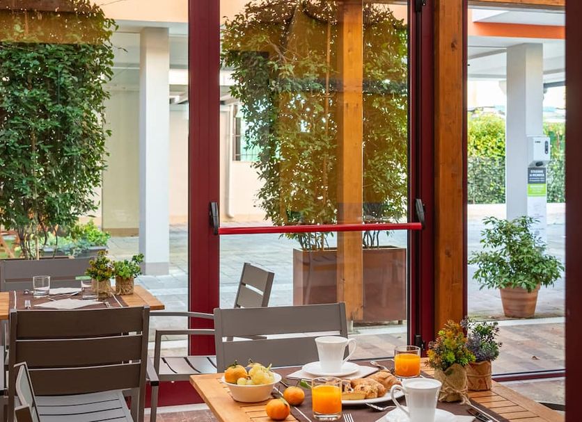 Εστιατόριο Φωτογραφία