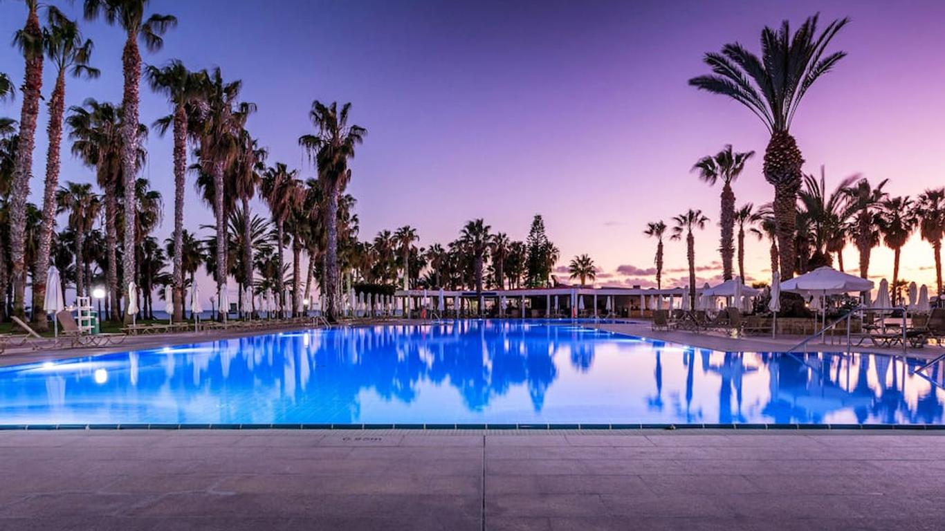 Louis Phaethon Beach Hotel