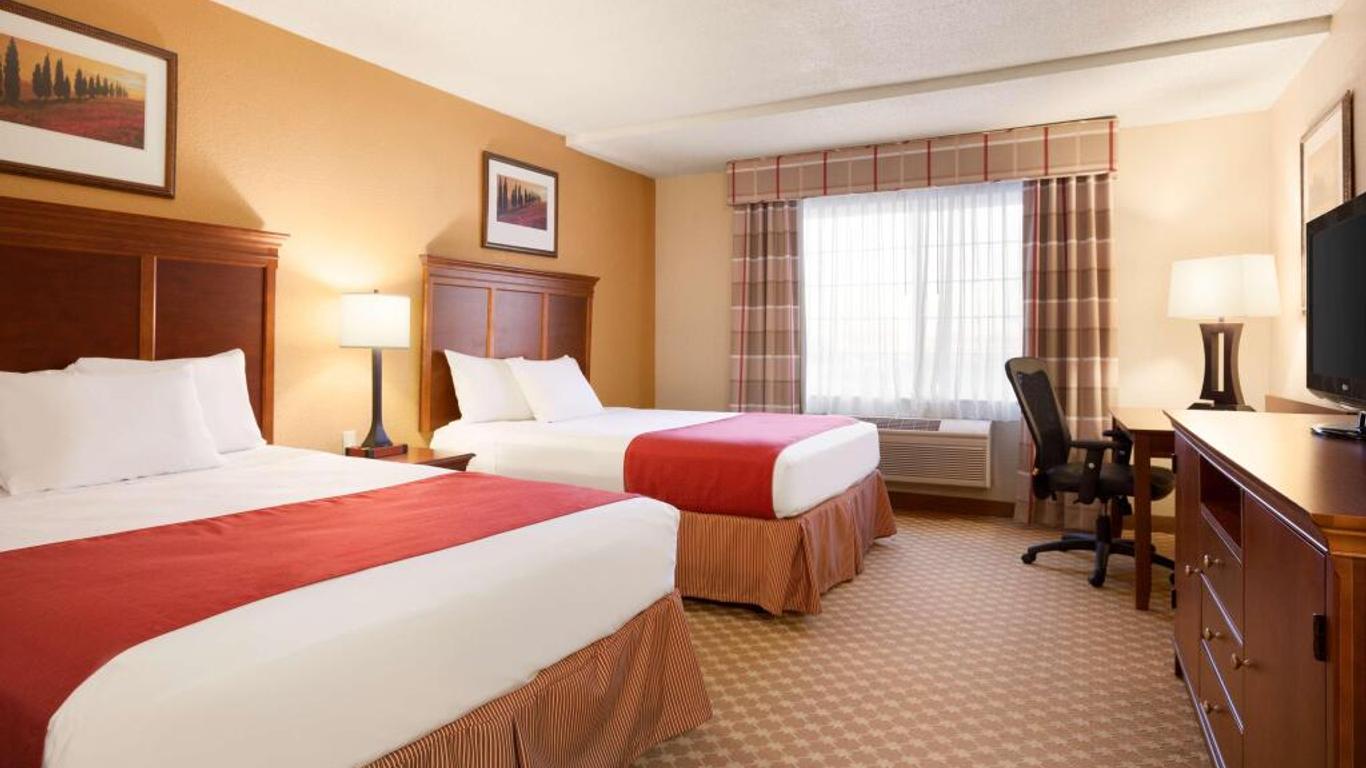 Portage Inn & Suites